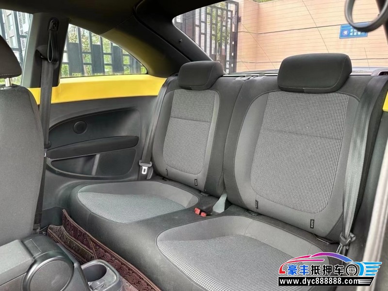 16年大众甲壳虫轿车抵押车出售