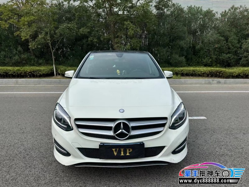 17年奔驰B轿车抵押车出售