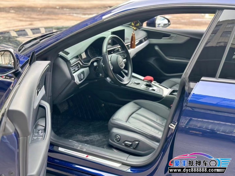 20年奥迪A5轿车抵押车出售