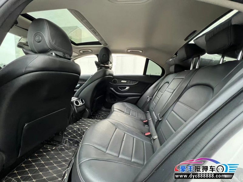 18年奔驰C轿车抵押车出售