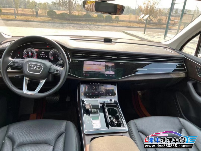 21年奥迪Q7轿车抵押车出售