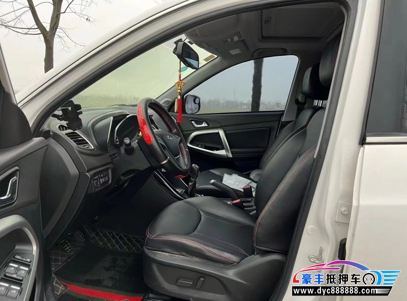 15年奇瑞瑞虎5轿车抵押车出售