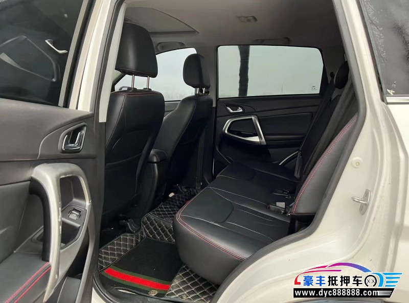 15年奇瑞瑞虎5轿车抵押车出售