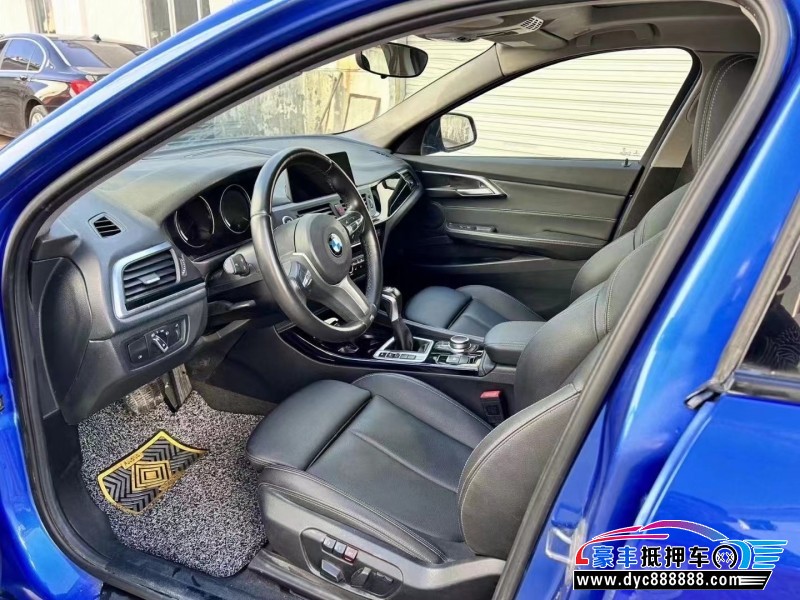 19年宝马1系轿车抵押车出售