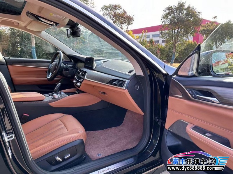 19年宝马6系GT轿车抵押车出售