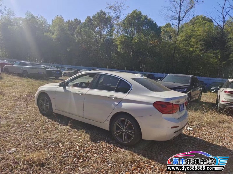 18年宝马1系轿车抵押车出售