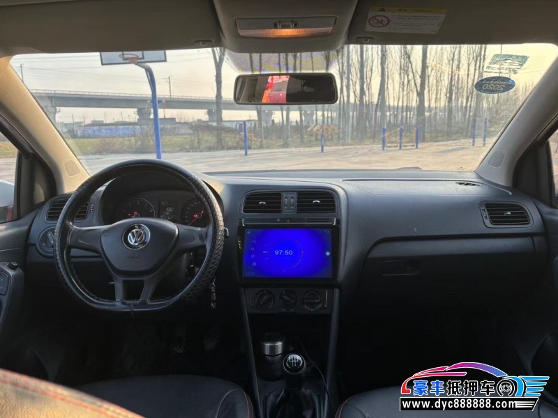 15年大众polo轿车抵押车出售