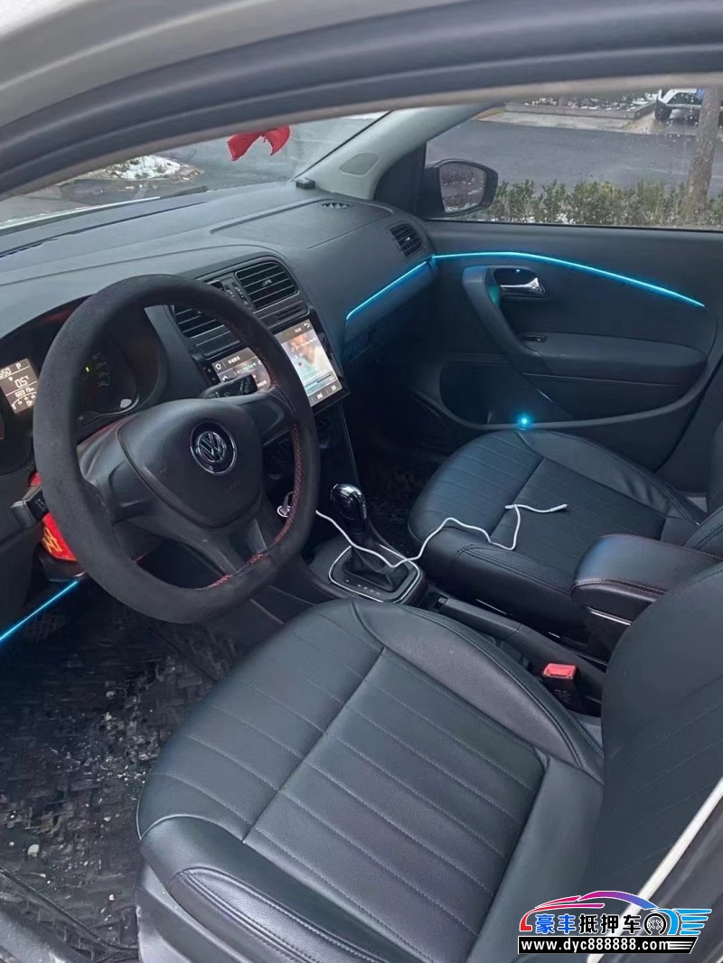 16年大众polo轿车抵押车出售