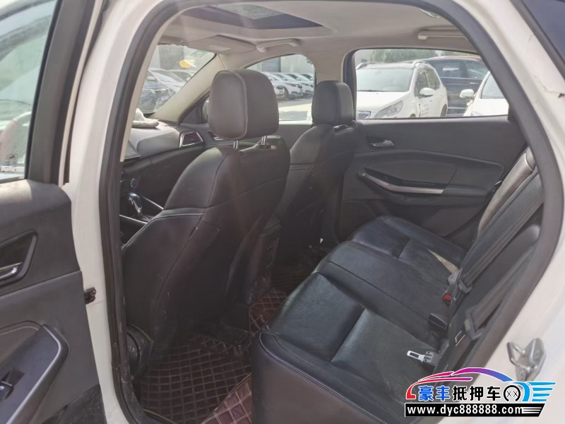 17年福特福睿斯轿车抵押车出售