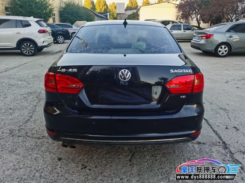 14年大众速腾轿车抵押车出售