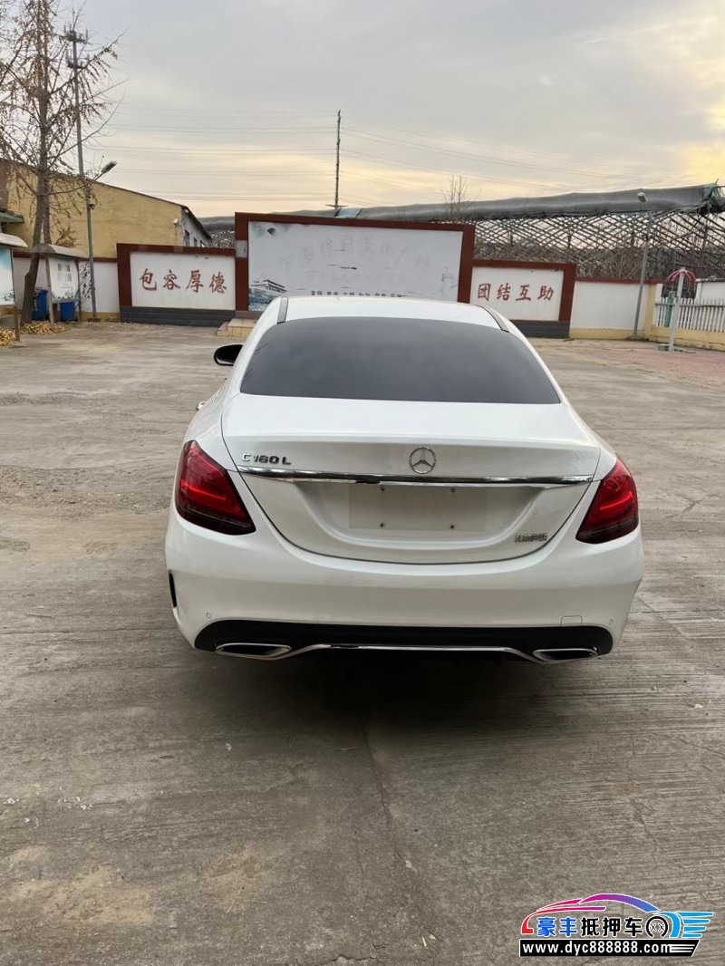 19年奔驰C轿车抵押车出售