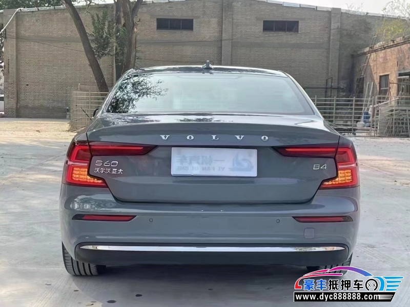 23年沃尔沃S60轿车抵押车出售