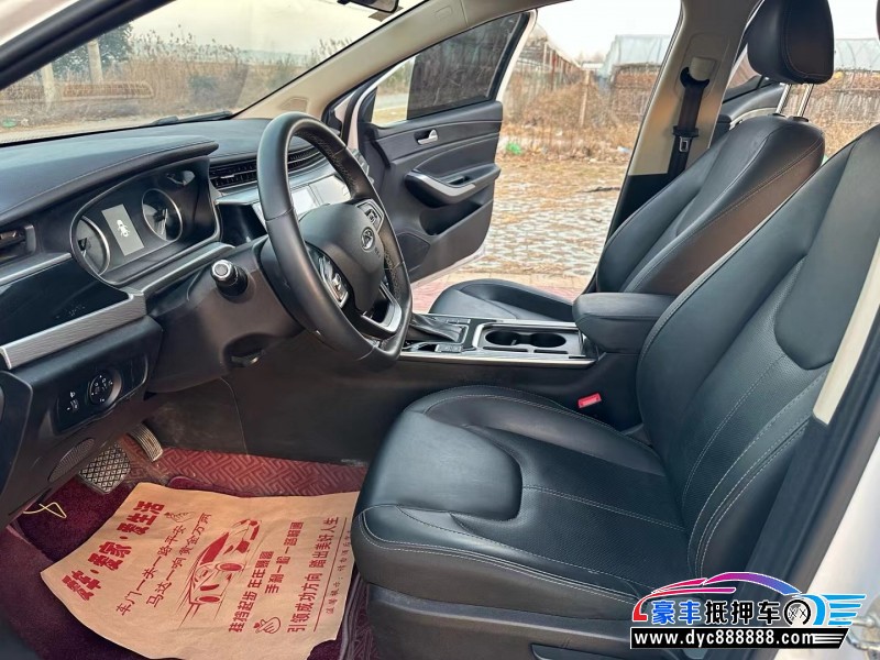 21年奇瑞艾瑞泽5轿车抵押车出售