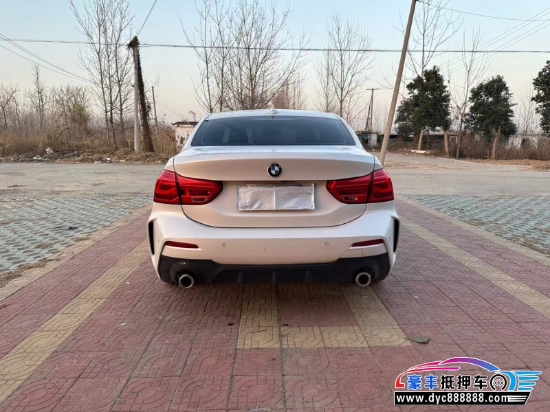 20年宝马1系轿车抵押车出售