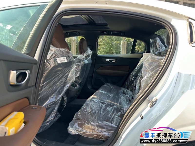 23年沃尔沃S60L轿车抵押车出售