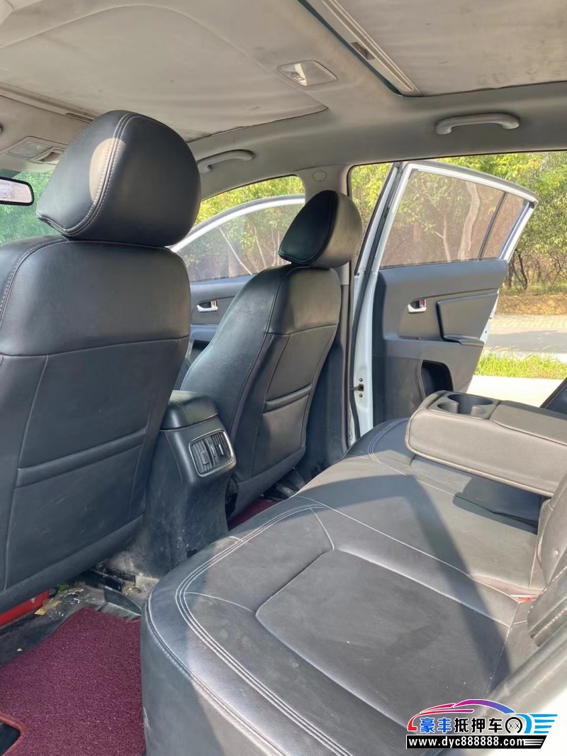 15年起亚智跑轿车抵押车出售