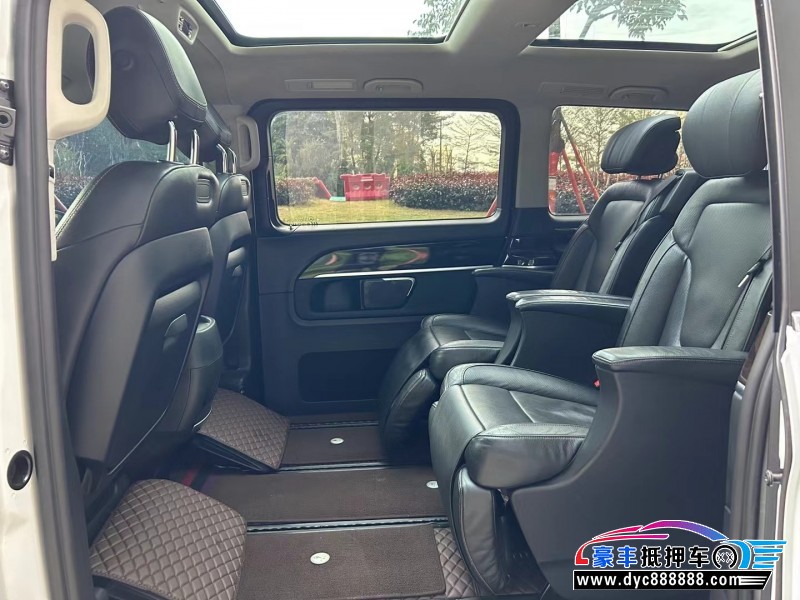 18年奔驰V轿车抵押车出售