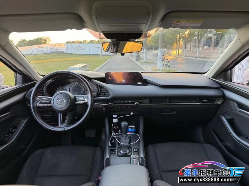 22年马自达昂克赛拉轿车抵押车出售