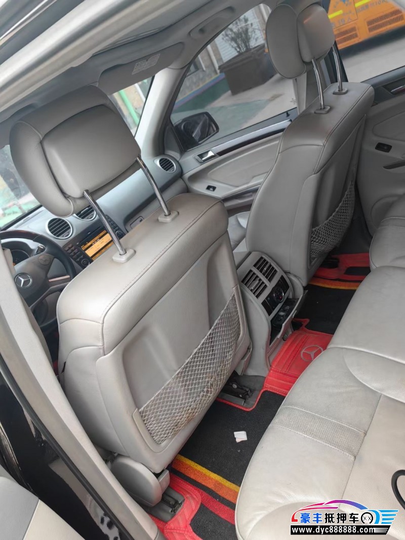 10年奔驰ML轿车抵押车出售