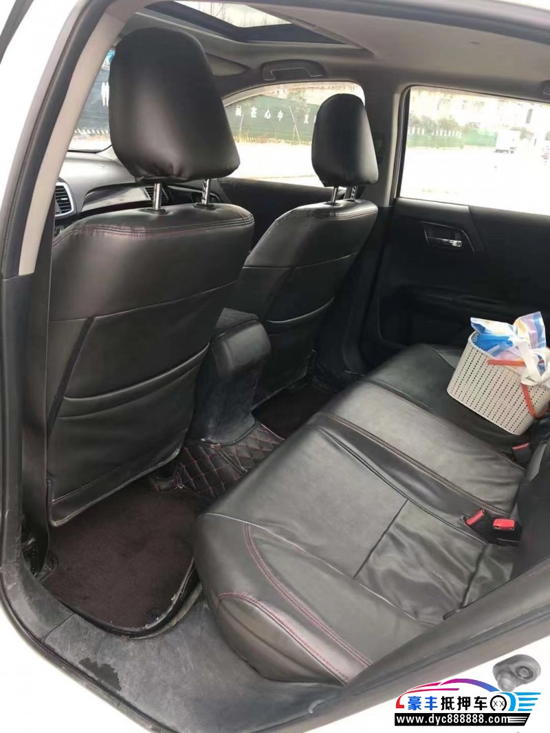 16年本田雅阁轿车抵押车出售