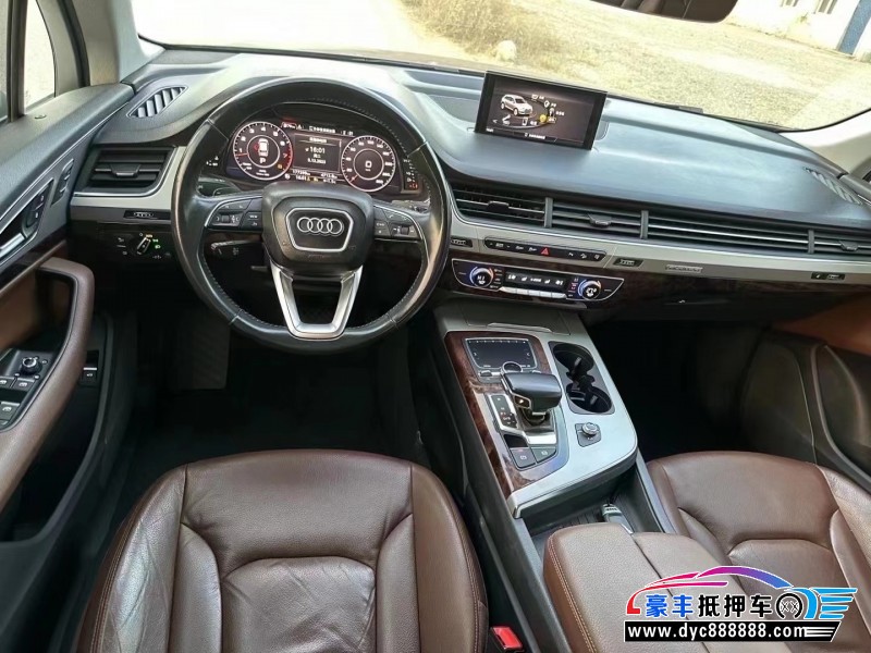 16年奥迪Q7轿车抵押车出售