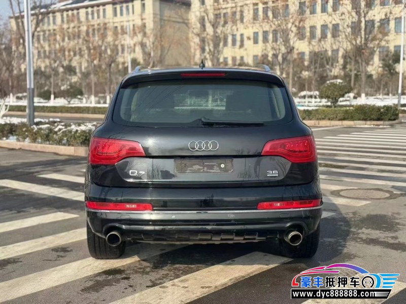10年奥迪Q7轿车抵押车出售