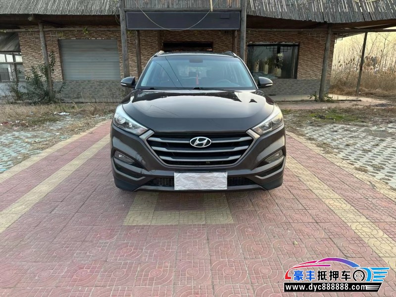 15年现代途胜轿车抵押车出售