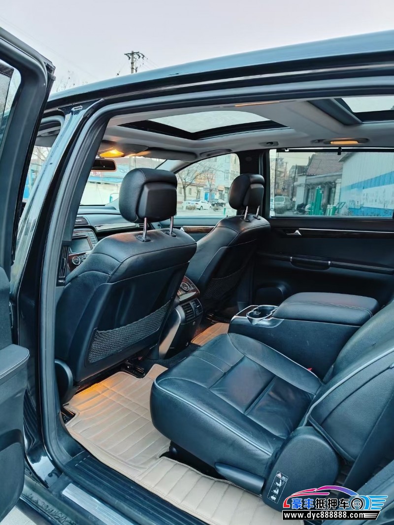 13年奔驰R轿车抵押车出售