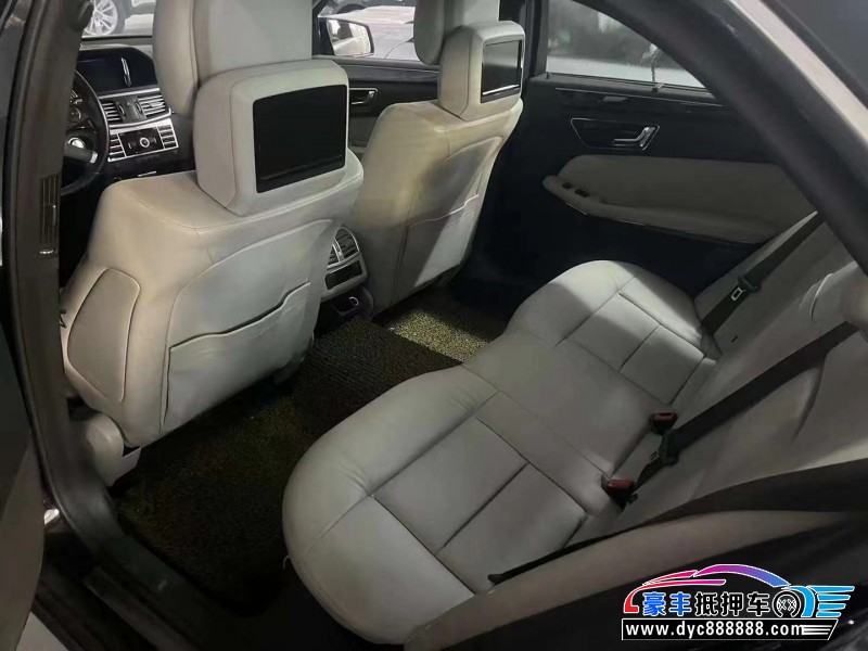 11年奔驰E轿车抵押车出售