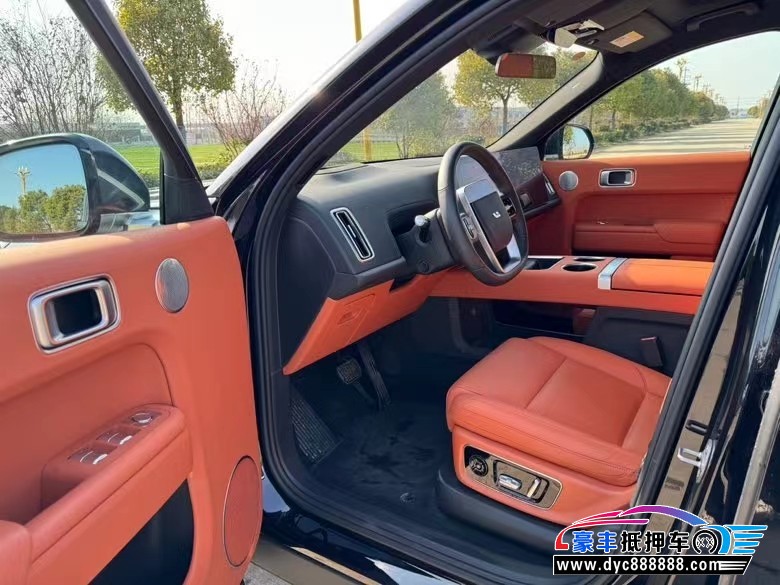 23年理想L8轿车抵押车出售