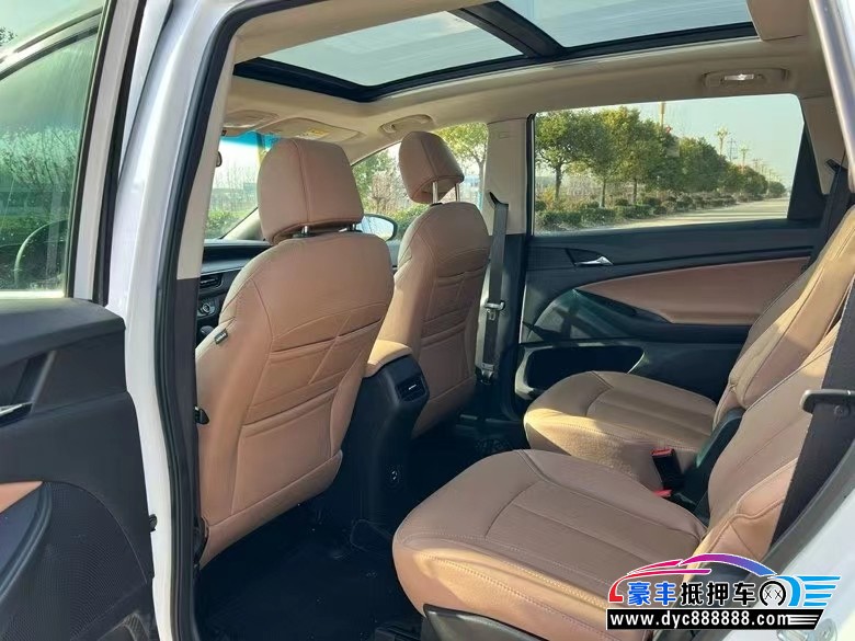 23年别克别克GL6轿车抵押车出售