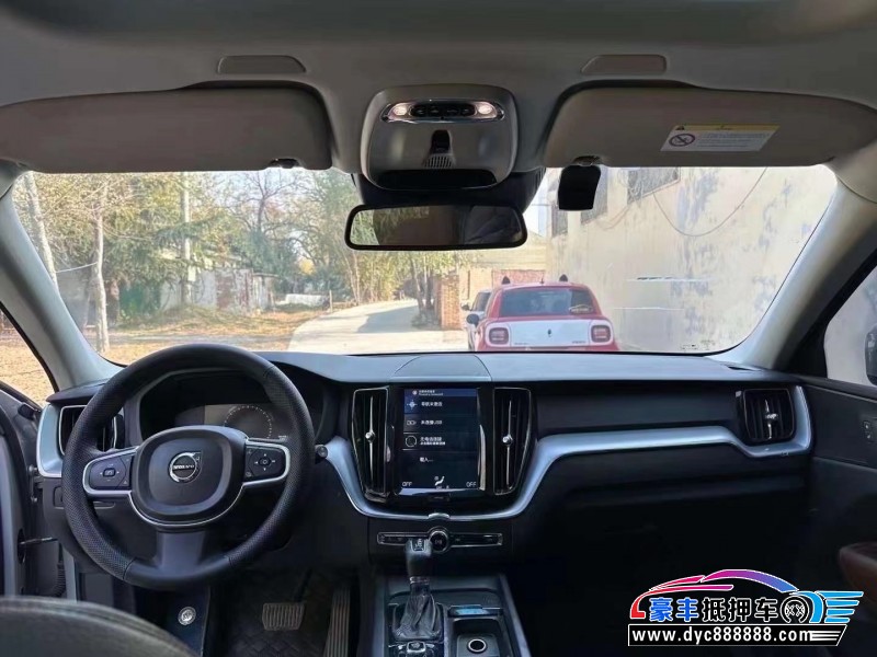 18年沃尔沃XC60轿车抵押车出售