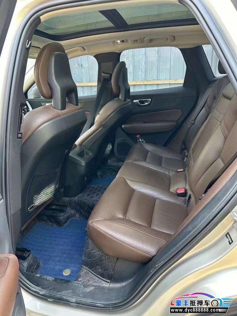 18年沃尔沃XC60轿车抵押车出售
