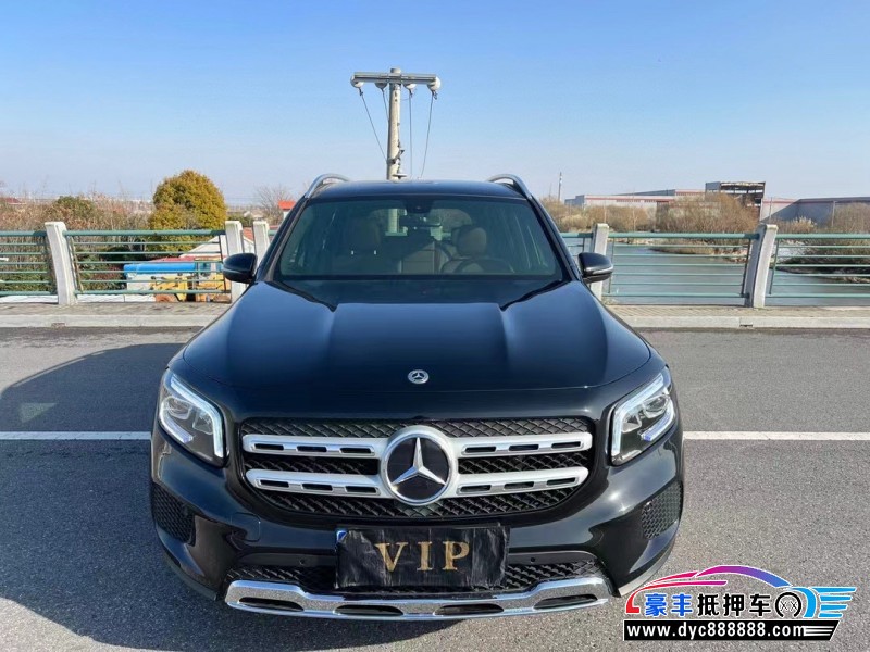 21年奔驰GLB轿车抵押车出售