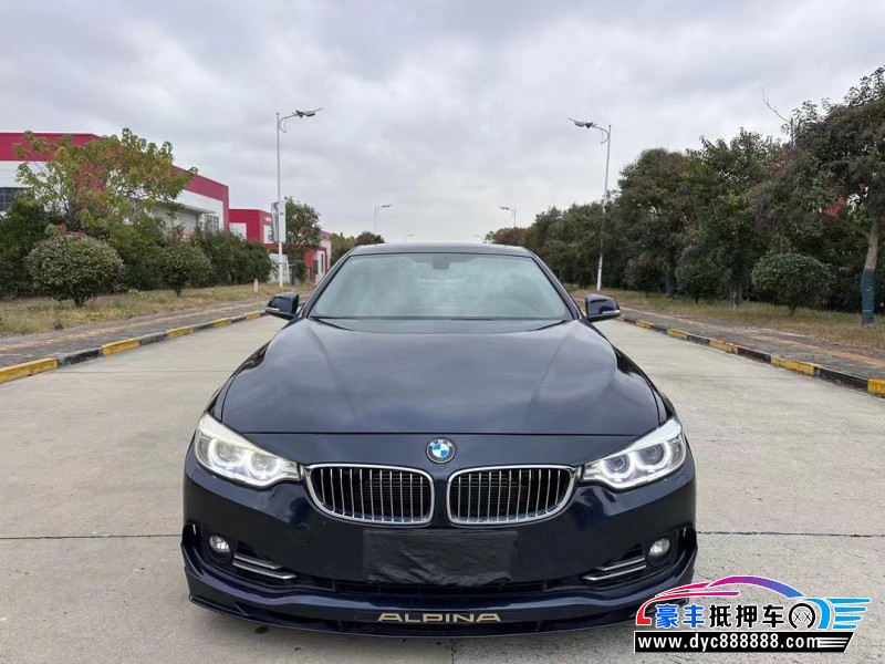 18年宝马M4轿车抵押车出售