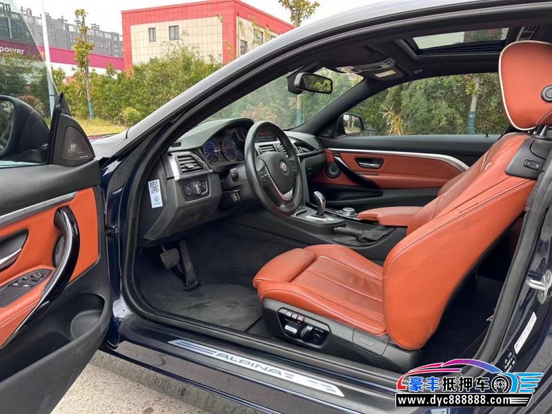 18年宝马M4轿车抵押车出售