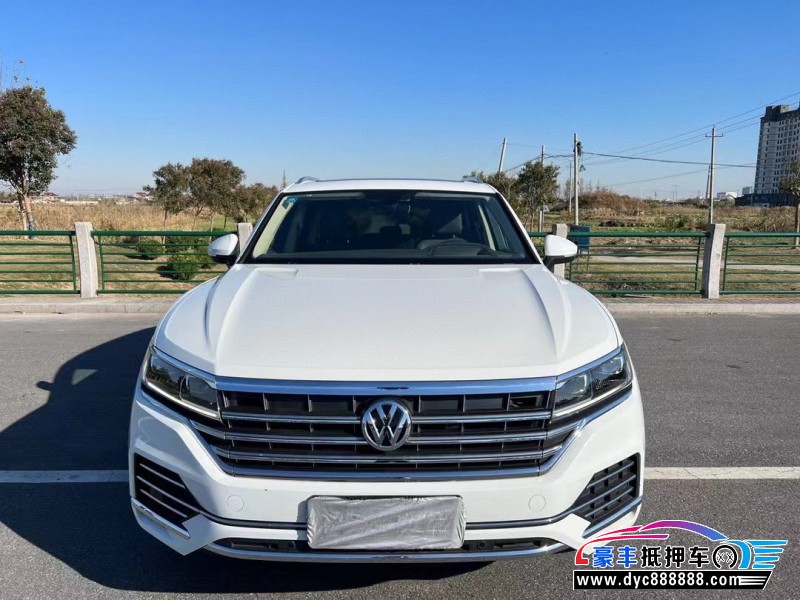 20年大众途锐轿车抵押车出售