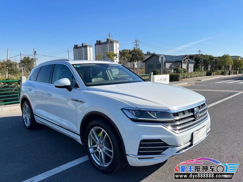 20年大众途锐轿车抵押车出售