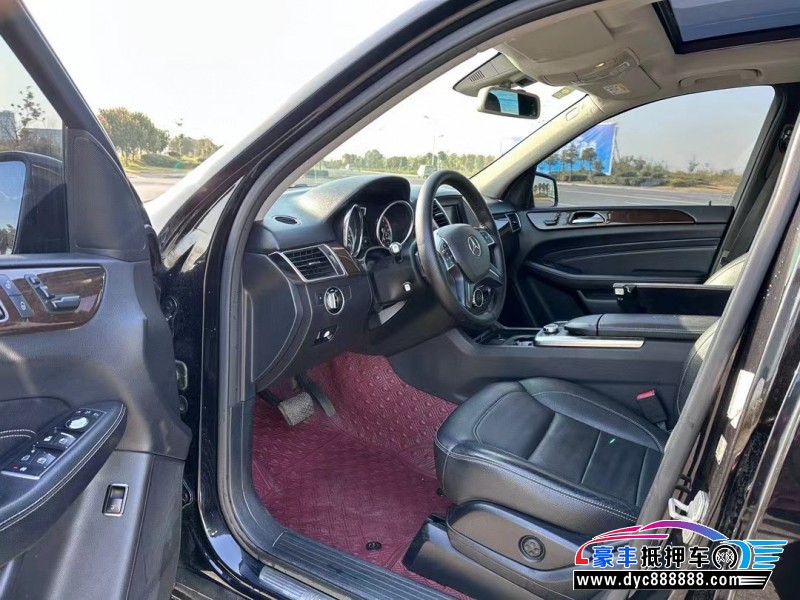 15年奔驰ML轿车抵押车出售