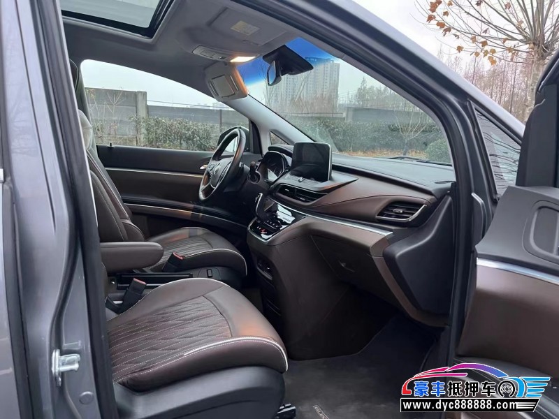 21年别克GL8轿车抵押车出售