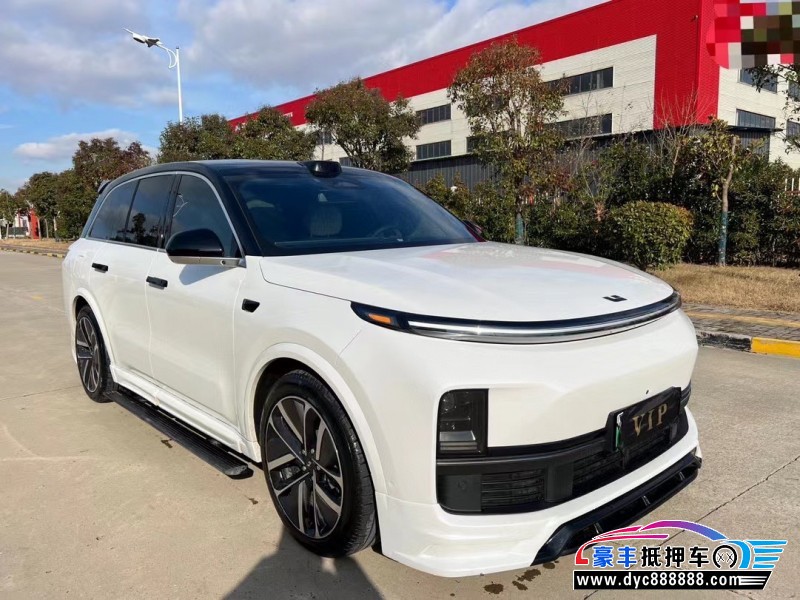 23年理想L8轿车抵押车出售