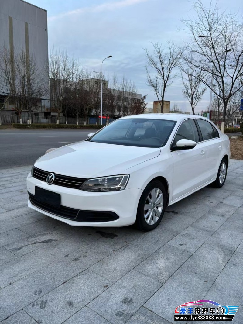 14年大众速腾轿车抵押车出售