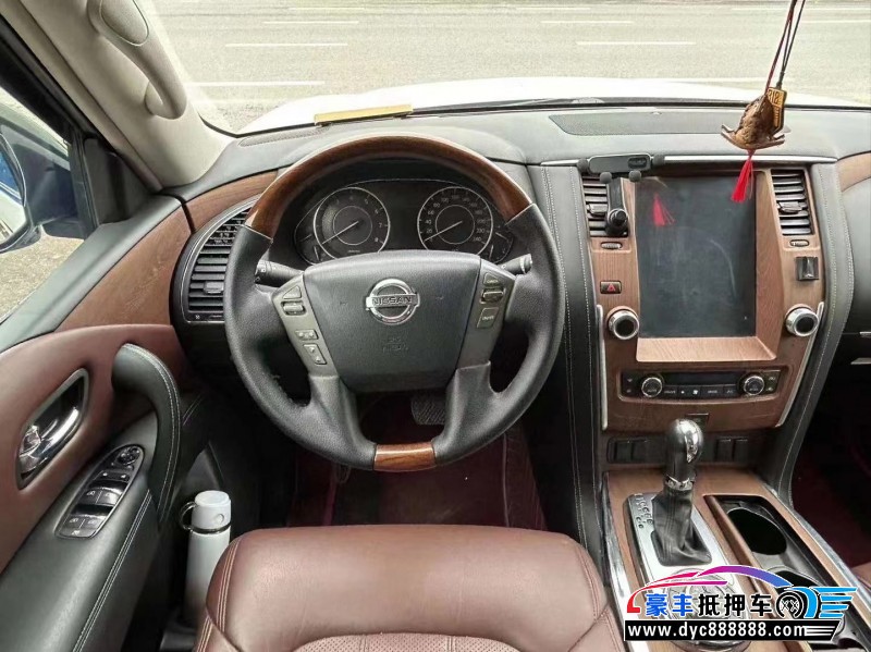 17年日产途乐轿车抵押车出售