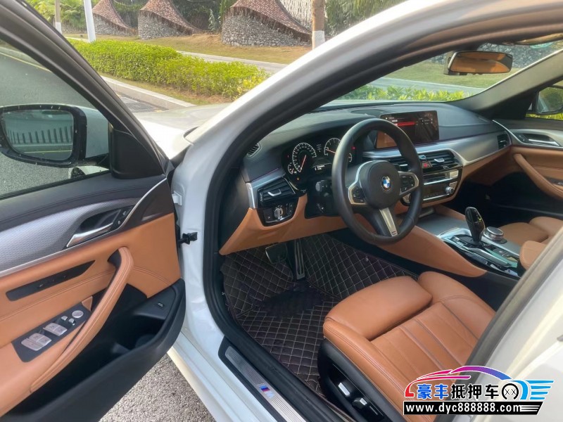 20年宝马5系轿车抵押车出售