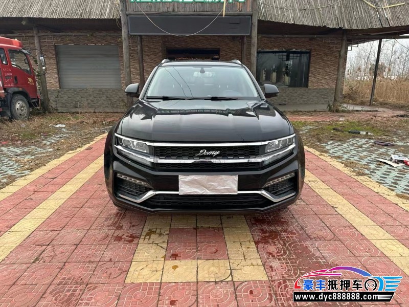 18年众泰大迈X7轿车抵押车出售