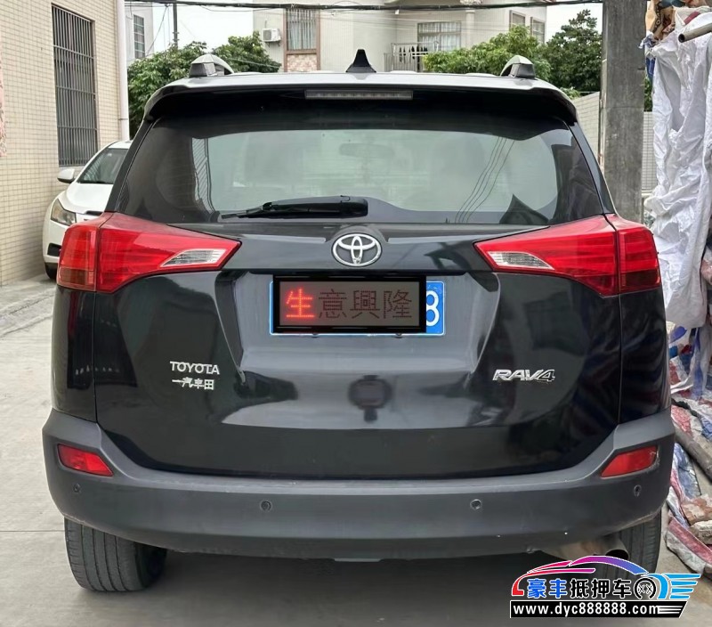 14年丰田RAV4轿车抵押车出售