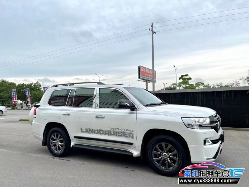 18年丰田兰德酷路泽(进口)轿车抵押车出售