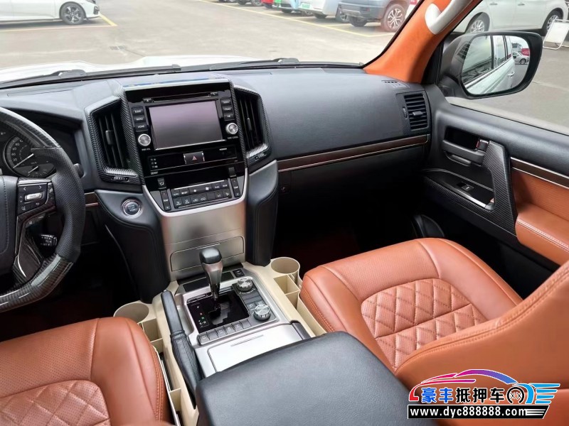 18年丰田兰德酷路泽(进口)轿车抵押车出售