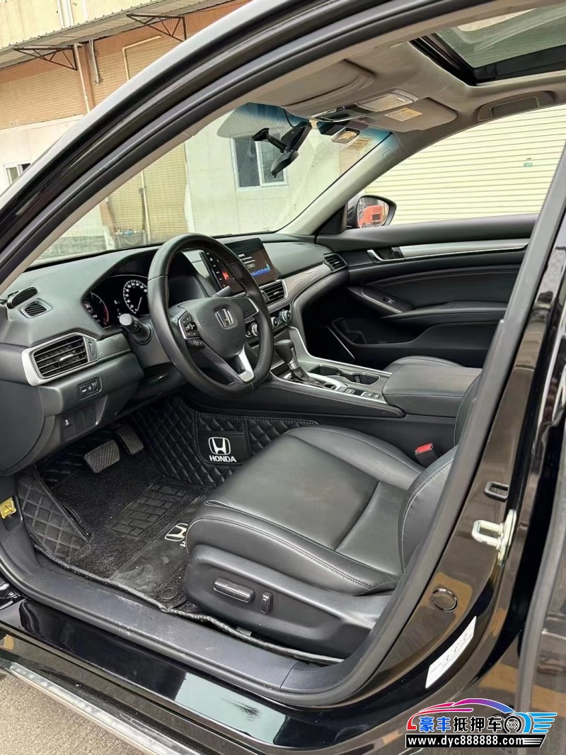 21年本田雅阁轿车抵押车出售