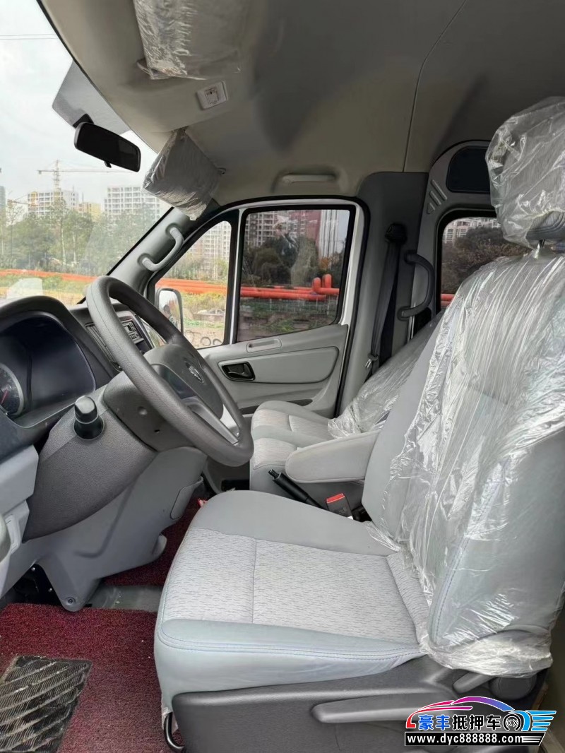 22年福田图雅诺轿车抵押车出售